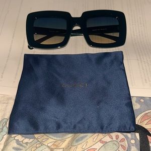 GUCCI Sunglasses LIKE NEW!!!!!! Worn ONCE!!!! RARE
